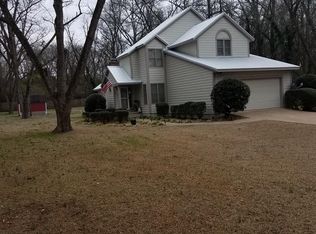 215 Springbrook Ln, Winterville, GA 30683