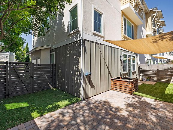 3rd image of 5685 Surfrider Way #105