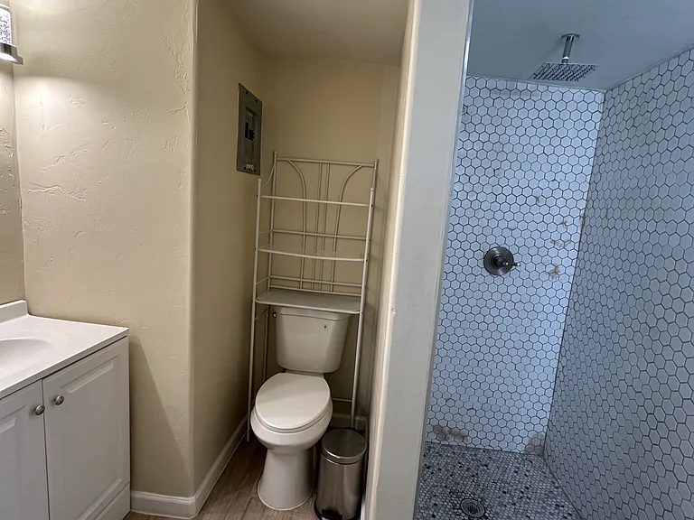 2821 E Presidio Rd — Photo 27