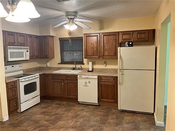 5th image of 34121 Longleaf Ln