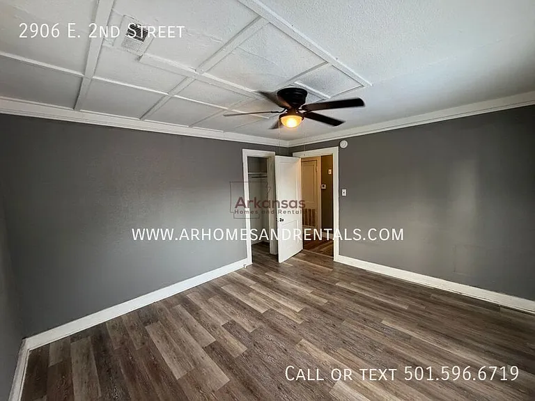 2906 E 2nd St — Photo 6