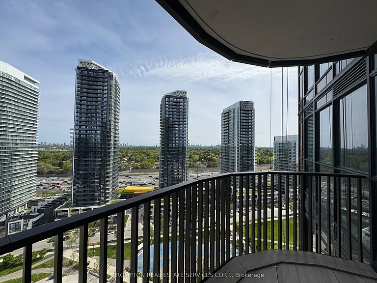 18 Esther Shiner Blvd #2012 — Photo 14