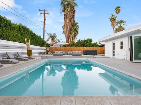 657 S Highland Dr, Palm Springs, CA 92264