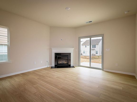 4th image of 1709 Heron Ct