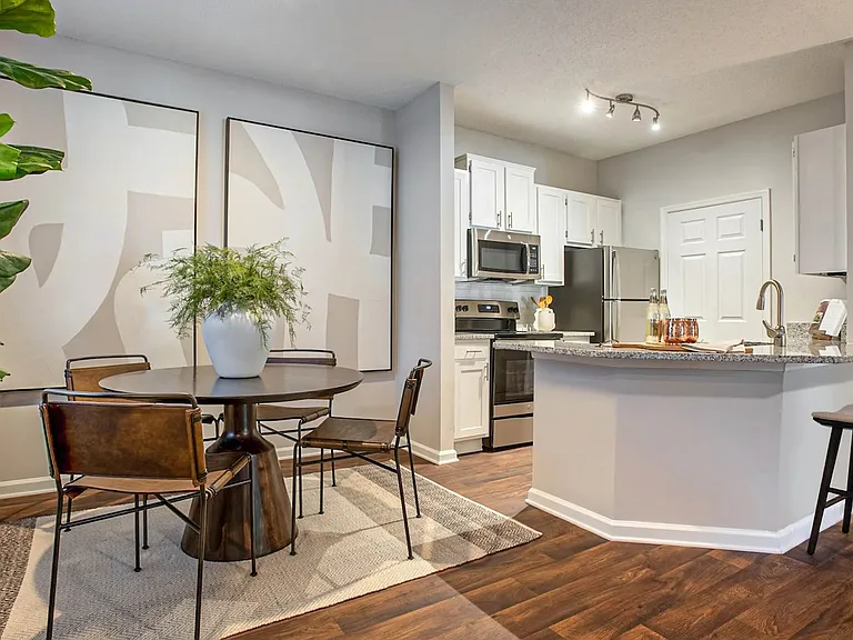 Crestline Cary — Photo 28