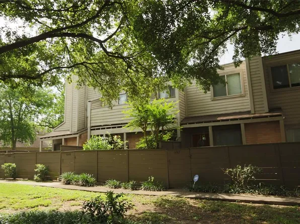 1645 Prairie Mark Ln, Houston, TX 77077