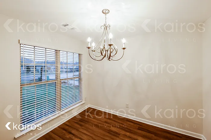 147 Nottingham Way — Photo 7