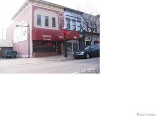 215 E Grand River Ave, Howell, MI 48843