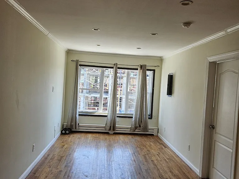 205 Beach 28th St — Photo 2