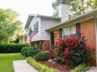 1433 Danbury Ln, Anniston, AL 36207