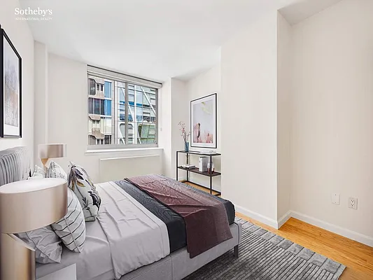 Sold by Sotheby's International Realty | media 25