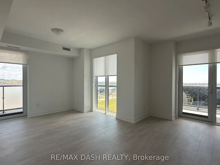 2545 Simcoe St N #1722 — Photo 28