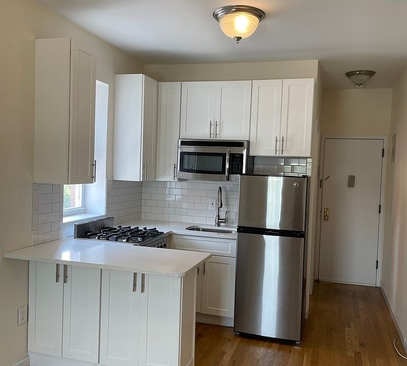 1st image of 573 6th Ave APT 2A