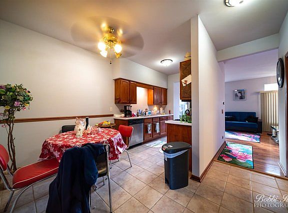2nd image of 8305 Sierra Woods Ln