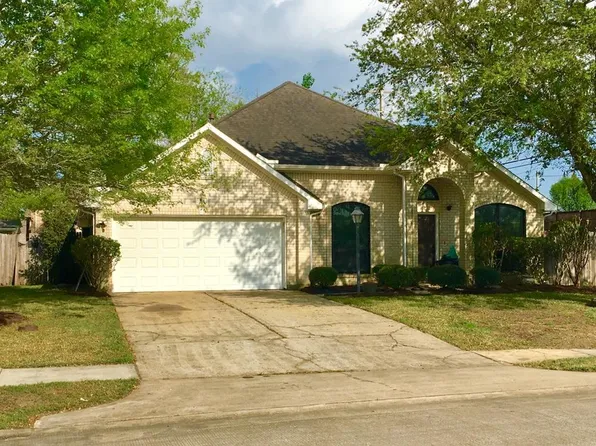 314 Tree Bark Ln, League City, TX 77573