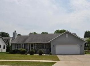 179 E Prospect St, Hartford, WI