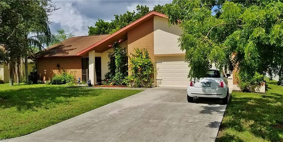 1st image of 1216 SE 22nd Pl