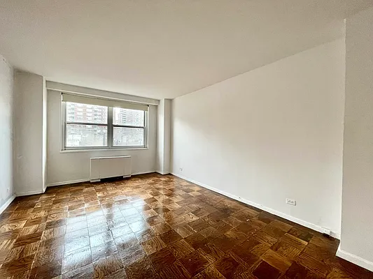 Rented by Addison Property Group | media 9