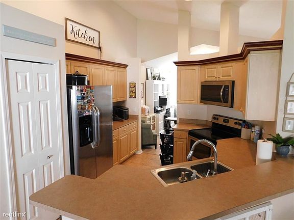5th image of 3019 Clover Blossom Cir