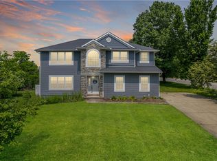 101 Cara Lin Dr, Pittsburgh, PA 15221