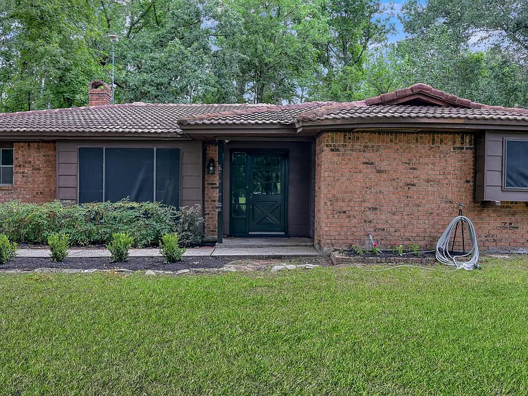 1251 Pruitt Rd — Photo 4