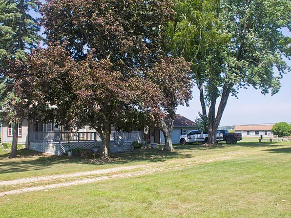 25544 Gage St, Dowagiac, MI 49047