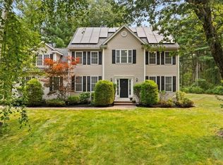 8 Sandy Hill Rd, Wayland, MA 01778