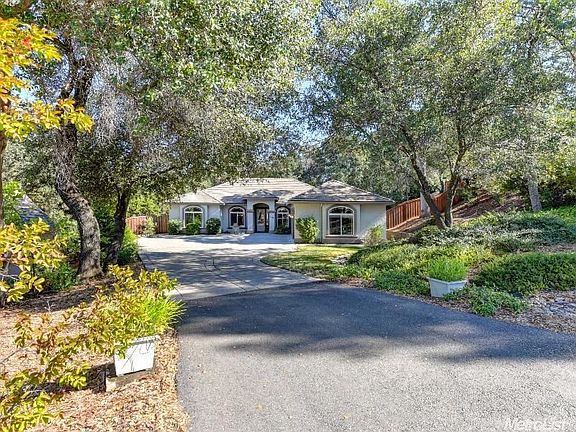 2nd image of 3386 Sage Dr
