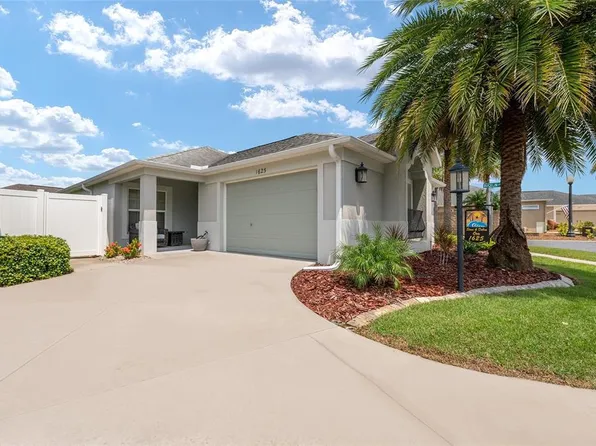 1625 Atmore Ln, The Villages, FL 32163