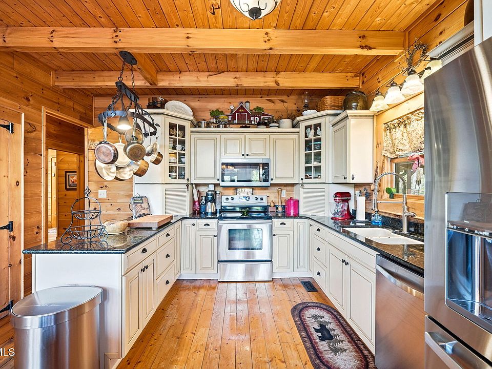 22nd image of 625 Goods Dr