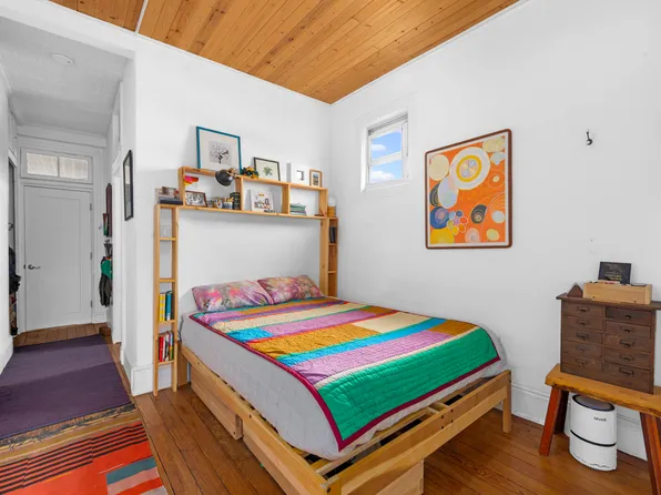 100 Newel Street image 2 of 7