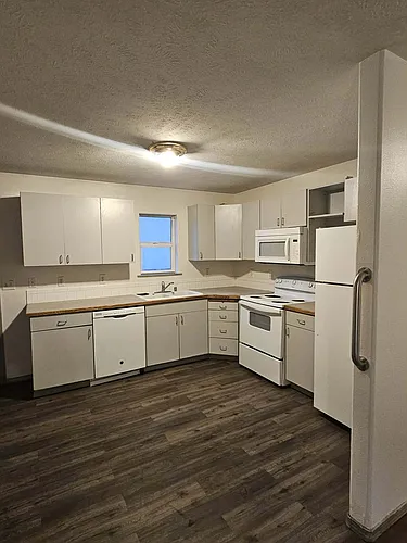 2514 E Hartson Ave #2514 Photo 1