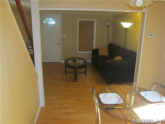 4th image of 78 Tillotson St