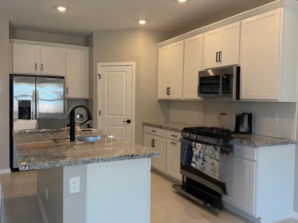 824 W Sparrow Dr, Queen Creek, AZ 85140