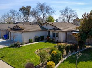 19523 Sanford Dr, Hilmar, CA 95324