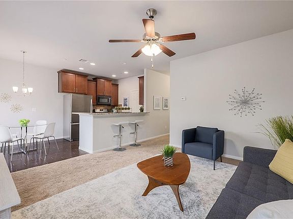 5th image of 1701 S Bell Blvd APT 102
