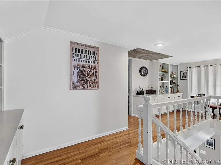 1525 Hillcrest Dr — Photo 26