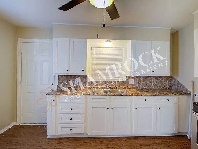 1017 N 31st St — Photo 7