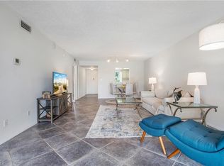 5667 Rattlesnake Hammock Rd APT 102B, Naples, FL 34113