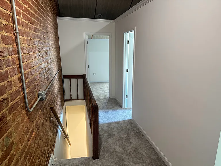 917 Hamilton St NW — Photo 16