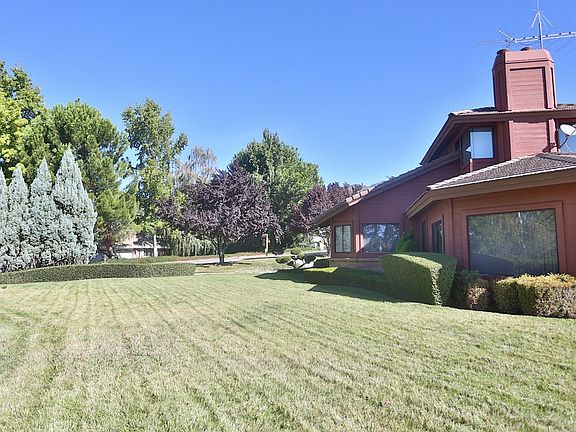 5th image of 13073 Oak Crest Dr