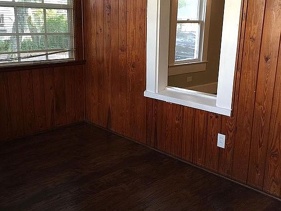 5th image of 2816 Harvard Ave