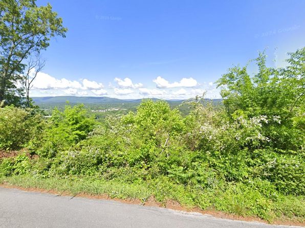 35 Sunset Dr, La Fayette, GA 30728