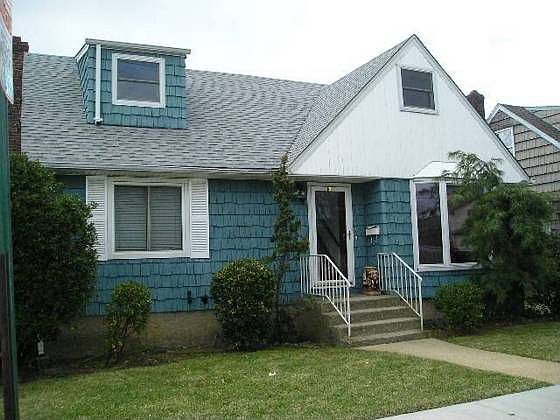 2nd image of 75 Atlantic Ave