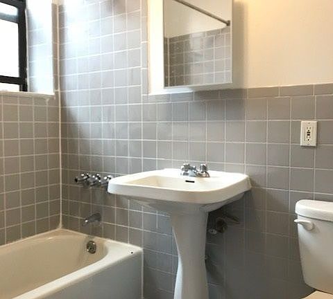 4th image of 1625 Eastern Pkwy APT 4A