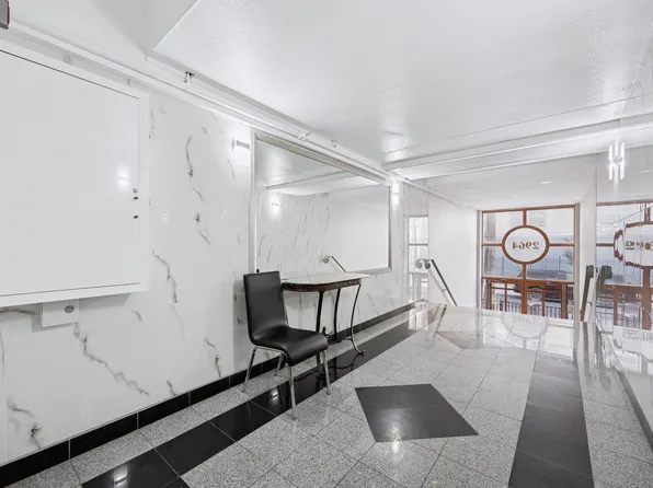 2964 Brighton Sixth Street image 23 of 26