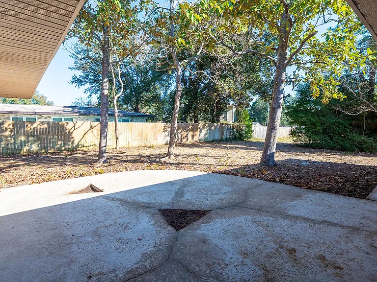 1 Stafford Cir — Photo 28