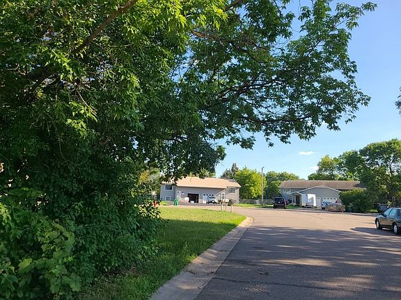 5th image of 4541 83rd Cir N