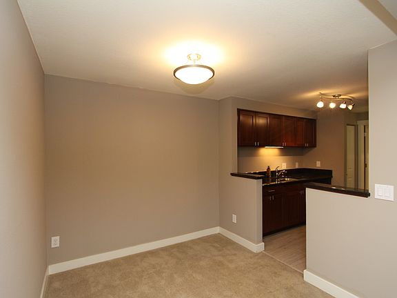 3rd image of 15821 NE Leary Way APT 126
