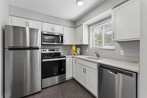 4702 Wakeley St #4 Photo 1